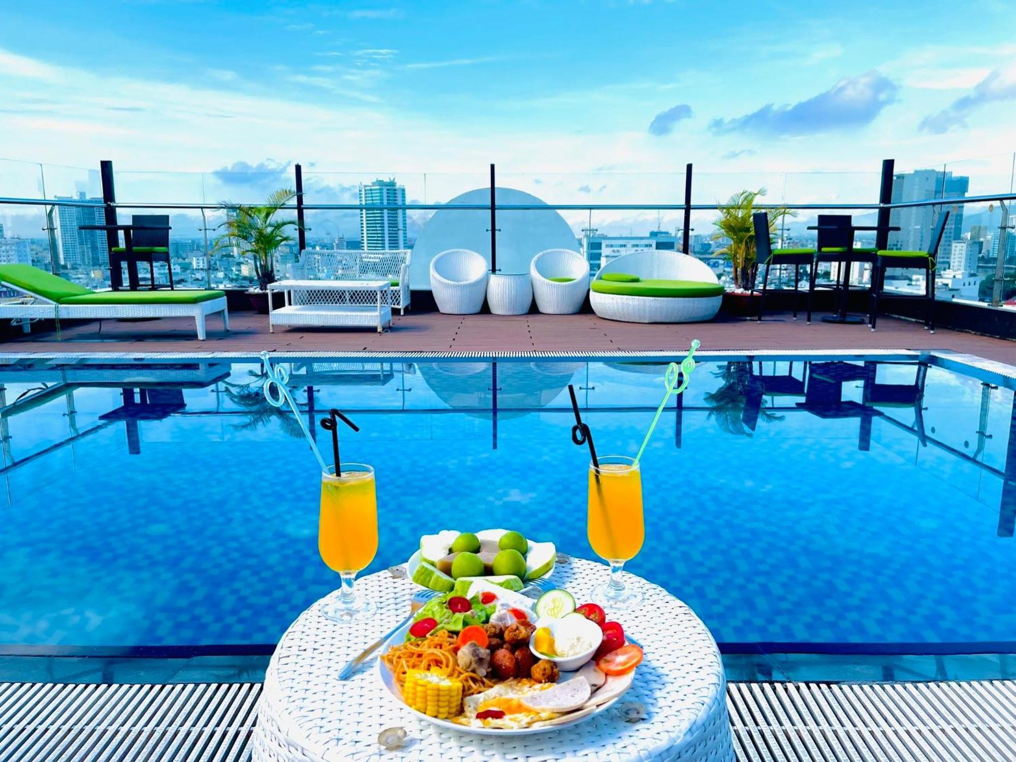 Roliva Hotel&Apartment Danang Esterno foto